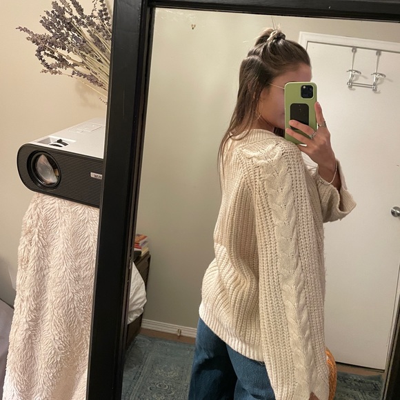 Knitted sweater - Picture 3 of 3